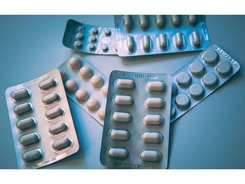 Pirkdami vaistus gyventojai galės sutaupyti: Vyriausybė pritarė planuojamiems vaistų ir medicinos pagalbos priemonių kainodaros ir kompensavimo pokyčiams